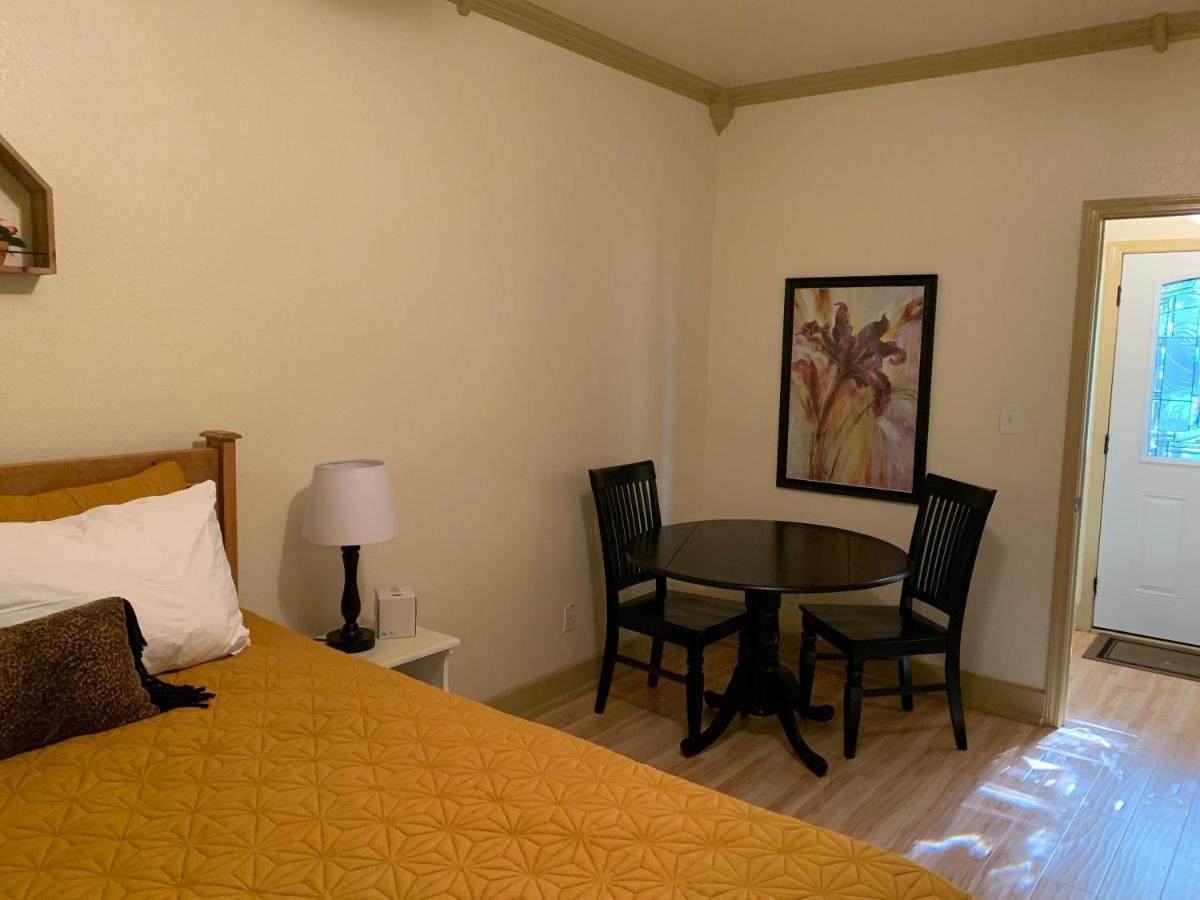 Shangri-Lake Fort Towson Екстериор снимка